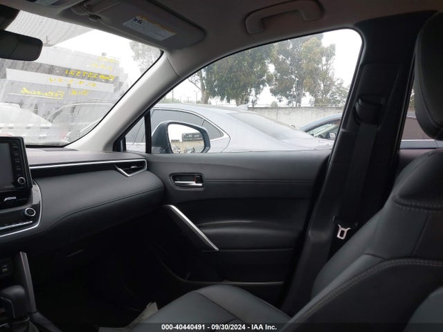 Toyota Corolla Cross Xle 2022 7MUEAAAG0NV036883 Image 19