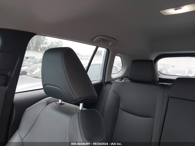 Toyota Corolla Cross Xle 2022 7MUEAAAG0NV036883 Image 20