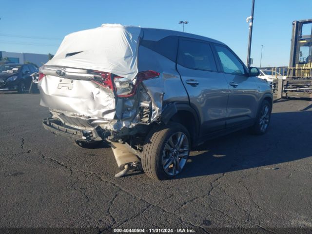 KNDEPCAA3M7077419 KIA Seltos Lx