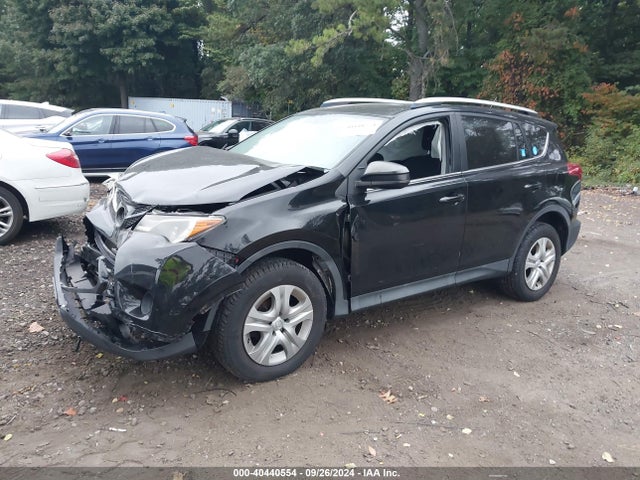 Toyota RAV4 LE 2015 2T3BFREV4FW296287 Image 2