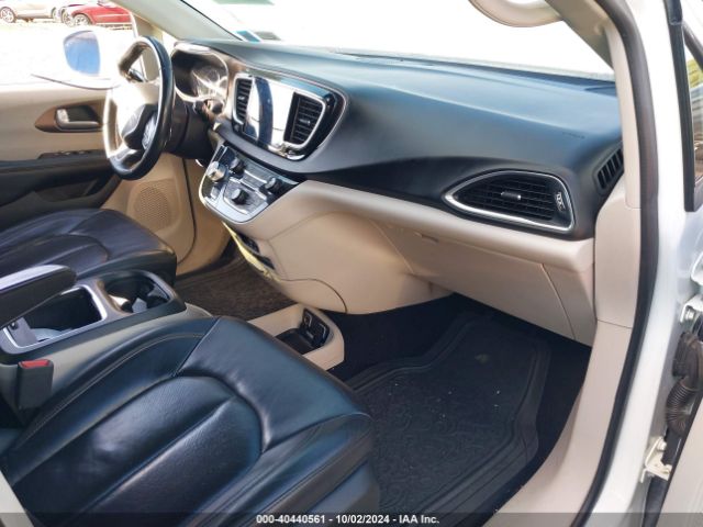 2C4RC1EG7HR572615 Chrysler Pacifica Touring-l Plus