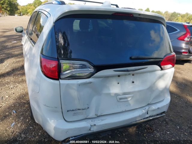 2C4RC1EG7HR572615 Chrysler Pacifica Touring-l Plus