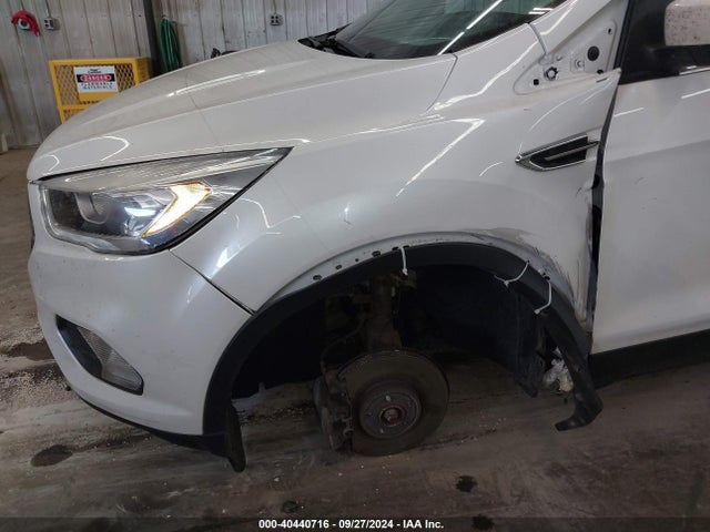 Ford ESCAPE SE 2017 1FMCU9G99HUD53914 Image 6