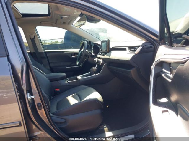 2T3A1RFV6NC317617 Toyota Rav4 Xle Premium