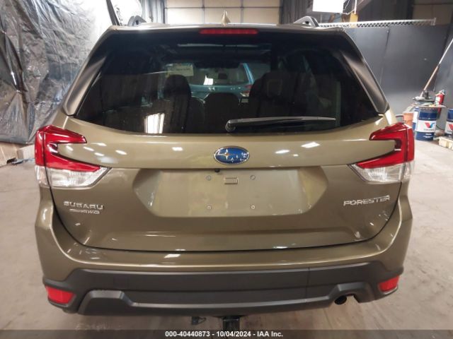 JF2SKADC8NH460630 Subaru Forester Premium