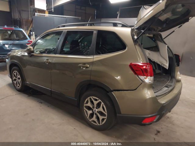 JF2SKADC8NH460630 Subaru Forester Premium