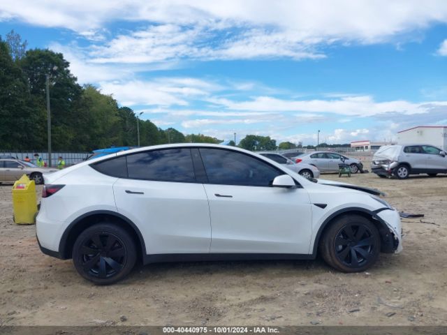 5YJYGDEE5LF028442 Tesla Model Y Long Range Dual Motor All-wheel Drive