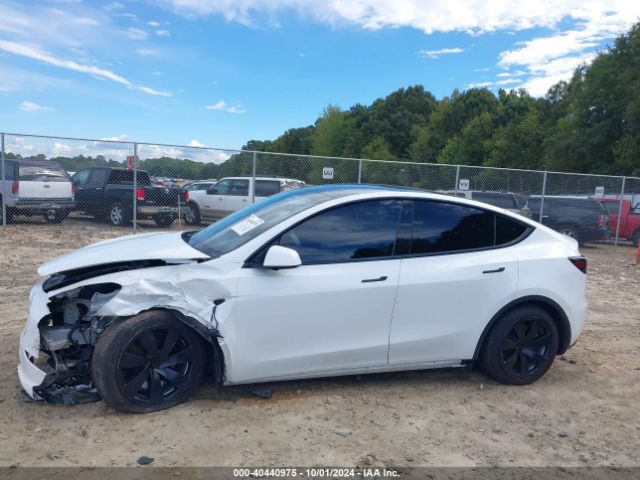 5YJYGDEE5LF028442 Tesla Model Y Long Range Dual Motor All-wheel Drive
