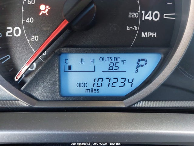 Toyota RAV4 LE 2014 JTMZFREV1EJ005241 Image 16