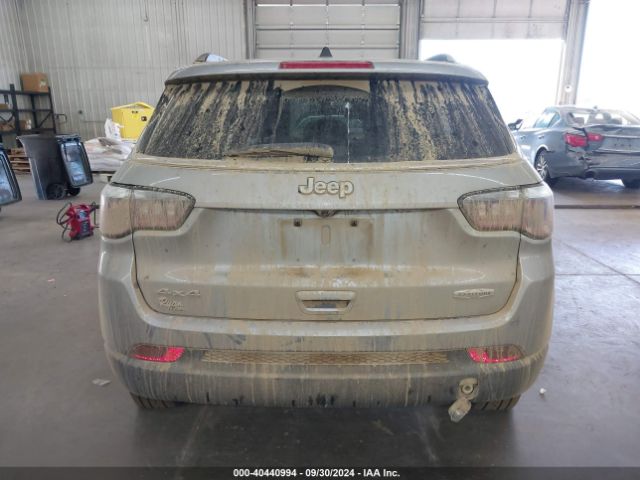3C4NJDBB8KT849095 Jeep Compass Latitude 4x4