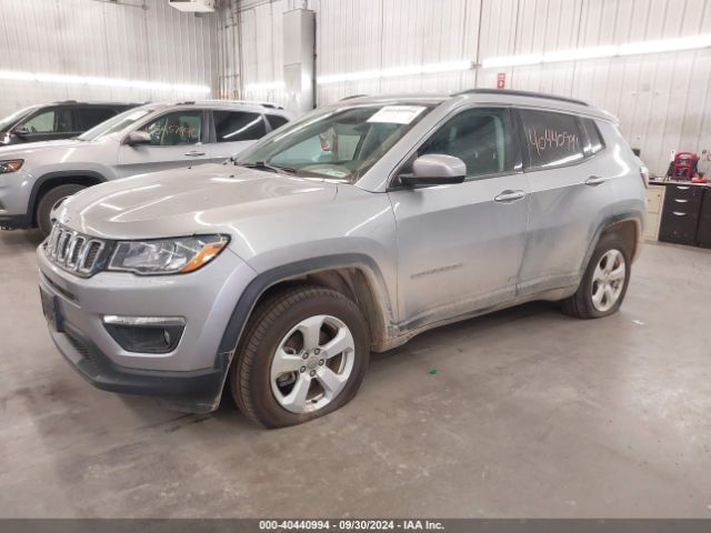 3C4NJDBB8KT849095 Jeep Compass Latitude 4x4