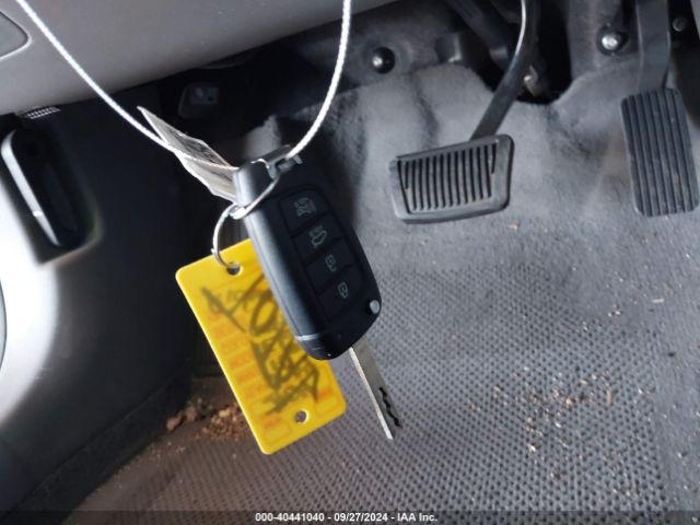 KMHLL4DG9RU667170 Hyundai ELANTRA SE