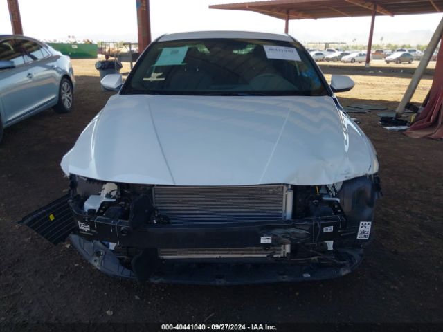 KMHLL4DG9RU667170 Hyundai ELANTRA SE