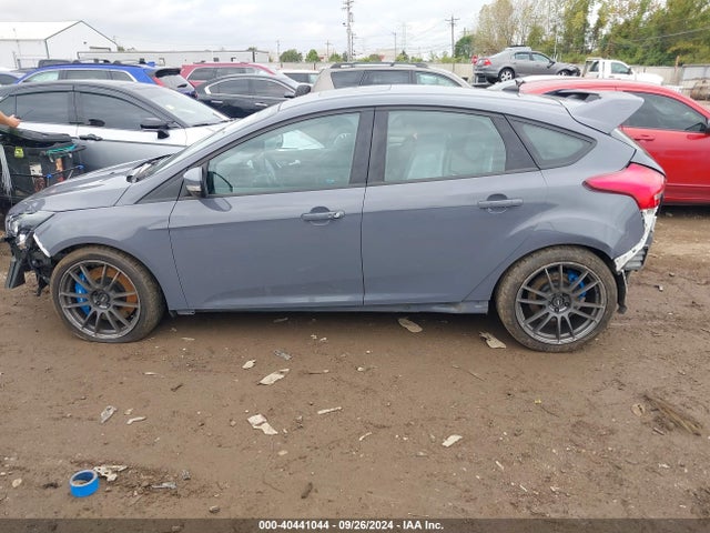 Ford FOCUS RS 2017 WF0DP3TH6H4120578 Image 15