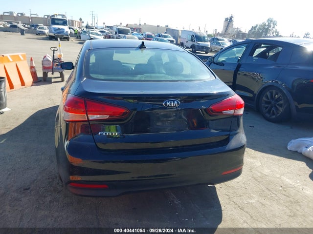 KIA FORTE LX 2017 3KPFK4A78HE031040 Image 16