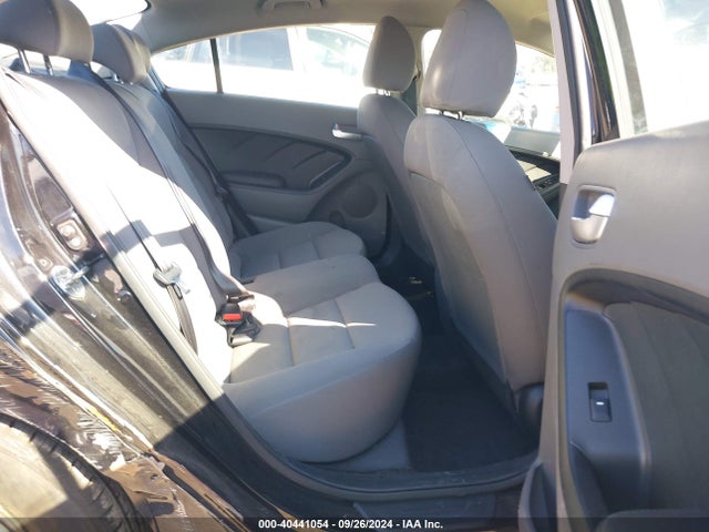 KIA FORTE LX 2017 3KPFK4A78HE031040 Image 8