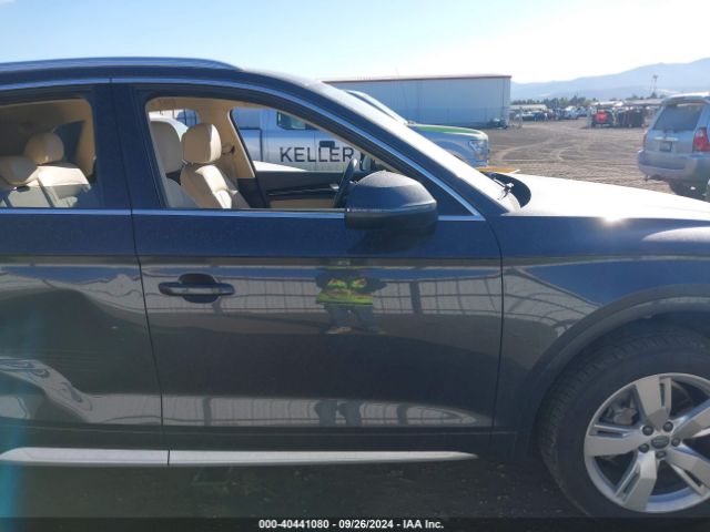 WA1ANAFYXK2109530 Audi Q5 45 Premium