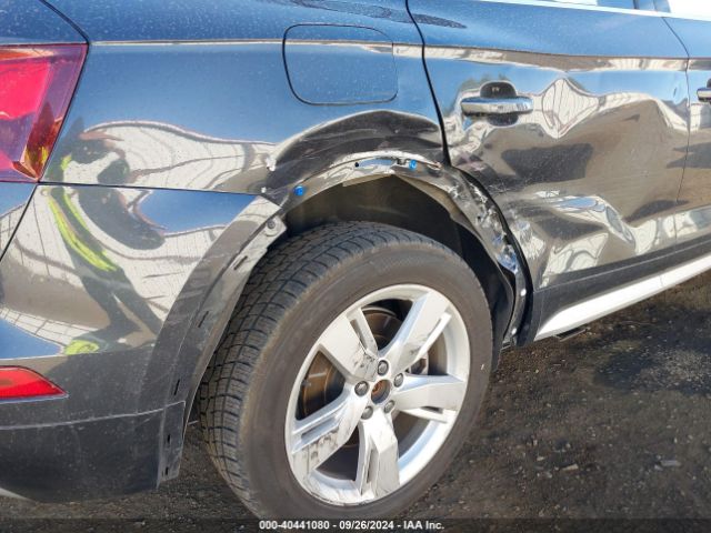 WA1ANAFYXK2109530 Audi Q5 45 Premium
