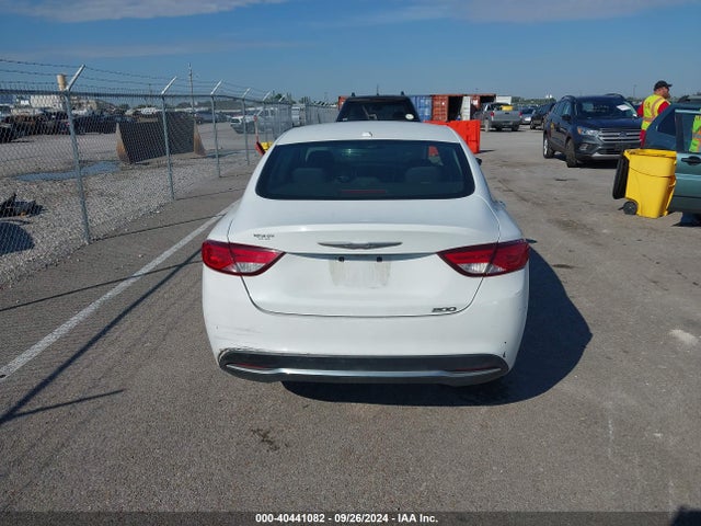 Chrysler 200 Limited 2015 1C3CCCABXFN504707 Image 16