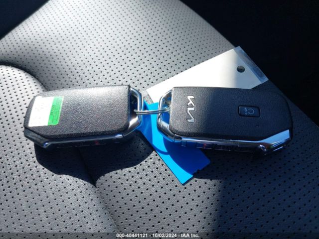 KNDCT3LE3P5060249 KIA Niro Sx Touring