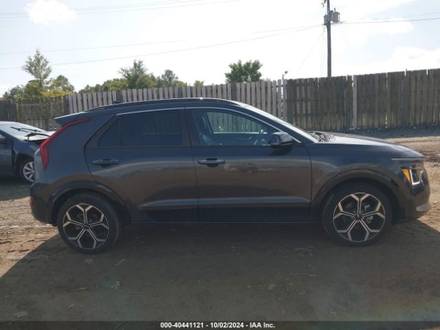 KNDCT3LE3P5060249 KIA Niro Sx Touring