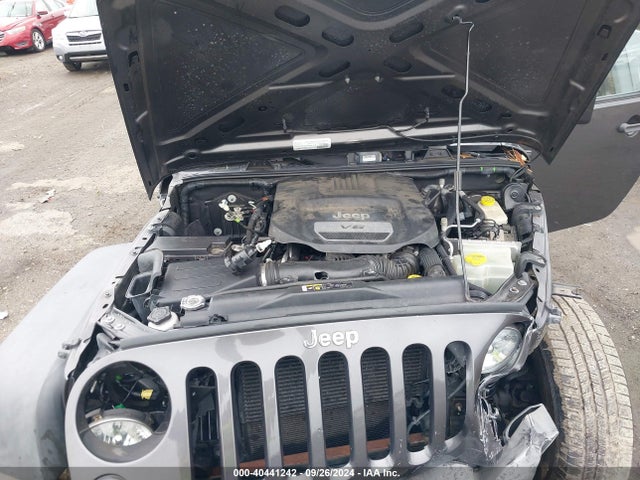 1C4HJWDG2HL545623 Jeep Wrangler Unlimited Sport 4x4