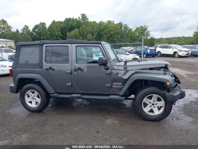 1C4HJWDG2HL545623 Jeep Wrangler Unlimited Sport 4x4