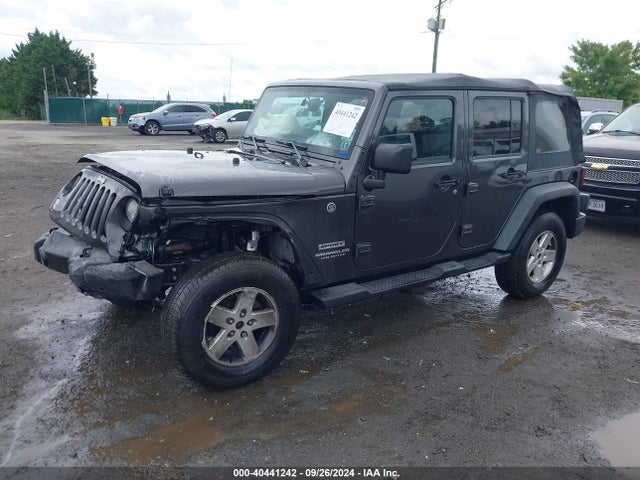 1C4HJWDG2HL545623 Jeep Wrangler Unlimited Sport 4x4