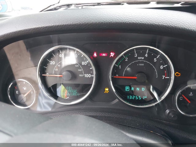 1C4HJWDG2HL545623 Jeep Wrangler Unlimited Sport 4x4