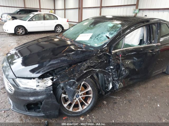 3FA6P0HD2LR184168 Ford FUSION SE