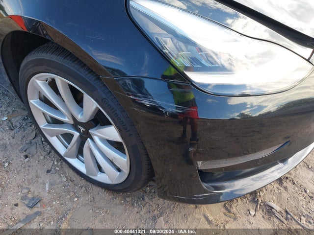 2019 TESLA MODEL 3 5YJ3E1EA9KF317639 Photo 5