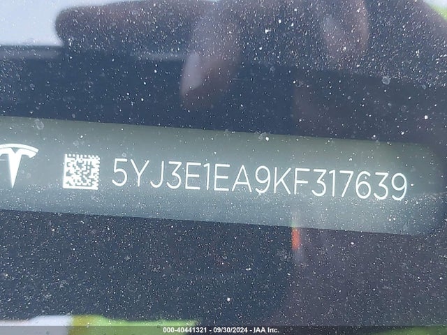 2019 TESLA MODEL 3 5YJ3E1EA9KF317639 Photo 8