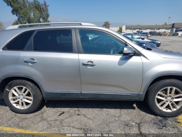 5XYKT4A62FG575004 KIA SORENTO LX