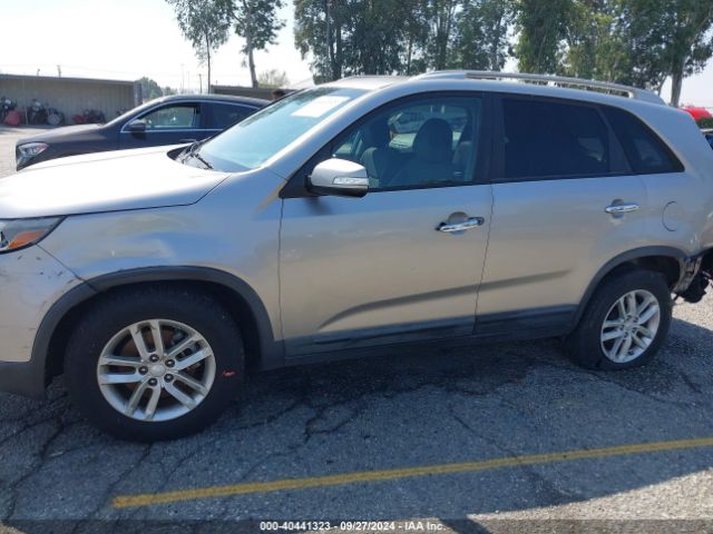 5XYKT4A62FG575004 KIA SORENTO LX