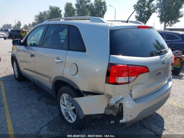 5XYKT4A62FG575004 KIA SORENTO LX