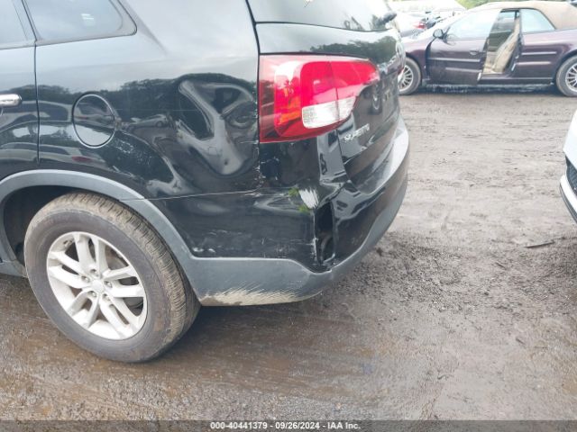 5XYKT3A61EG445885 KIA SORENTO LX