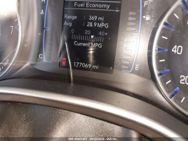 2C4RC1DG5LR264692 Chrysler Voyager Lxi