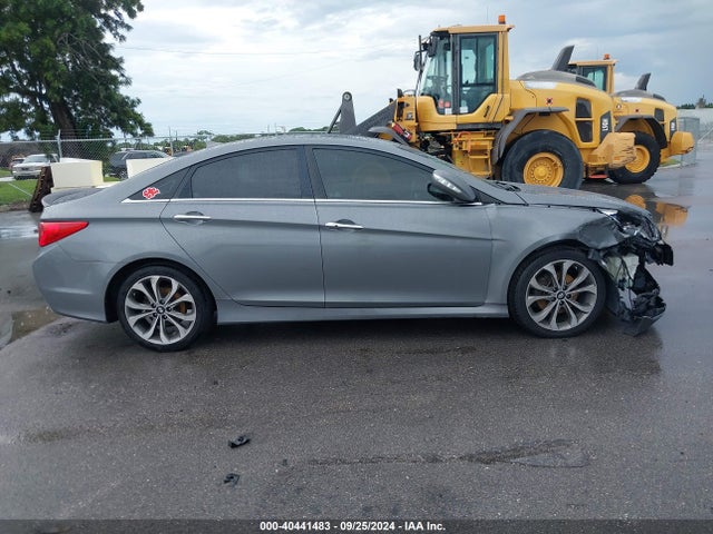 Hyundai SONATA SE 2014 5NPEC4AC0EH930049 Image 13