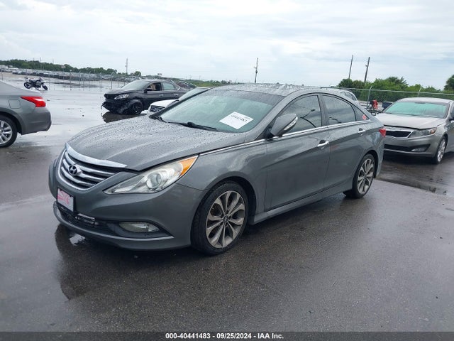 Hyundai SONATA SE 2014 5NPEC4AC0EH930049 Image 2