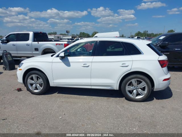 WA1BNAFY5J2080702 Audi Q5 2.0t Premium/2.0t Tech Premium