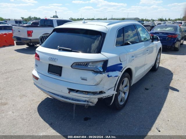 WA1BNAFY5J2080702 Audi Q5 2.0t Premium/2.0t Tech Premium