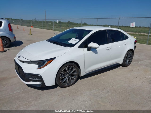 Toyota COROLLA SE 2020 5YFS4RCE3LP045677 Image 2