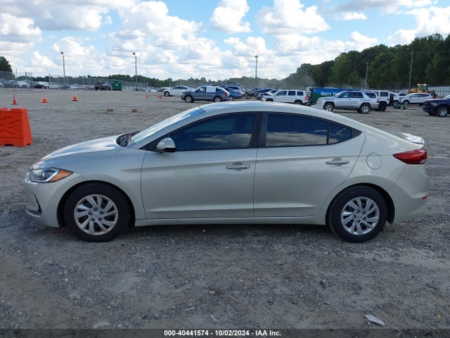 Hyundai ELANTRA SE 2017 KMHD74LF4HU428772 Image 14