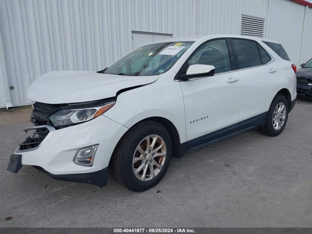 Chevrolet EQUINOX LT 2018 2GNAXJEV5J6217425 Image 2