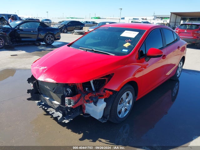 Chevrolet Cruze Ls Auto 2017 1G1BC5SM6H7161915 Image 2
