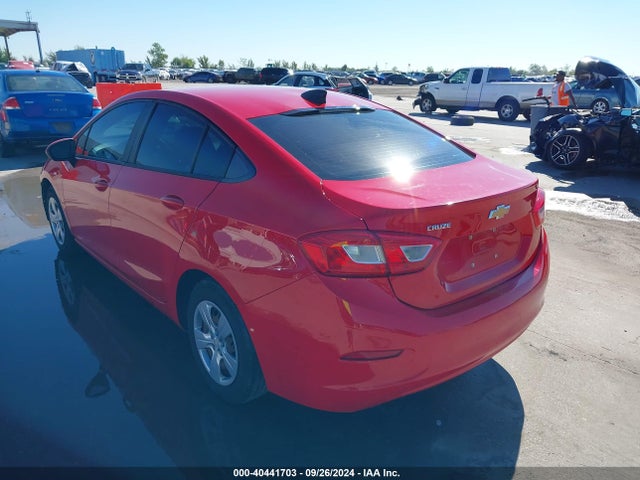 Chevrolet Cruze Ls Auto 2017 1G1BC5SM6H7161915 Image 3