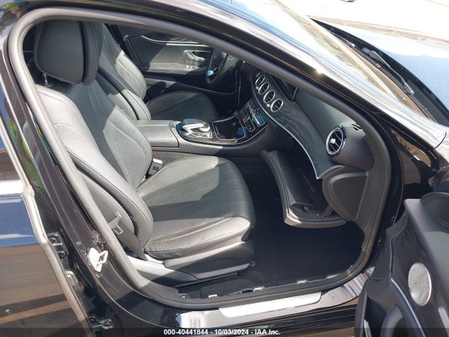 WDDZF4JB7HA133931 Mercedes-Benz E 300