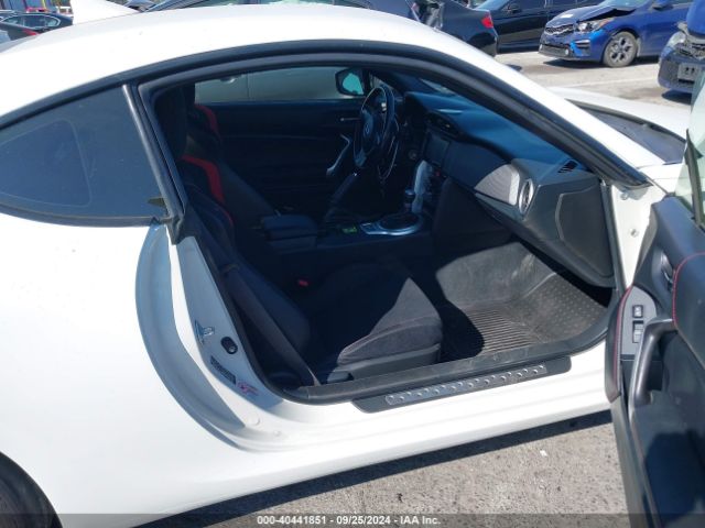 JF1ZNAA13G8701008 Scion FR-S