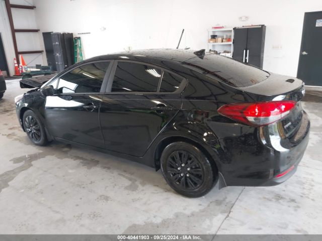 3KPFK4A75JE239480 KIA FORTE LX