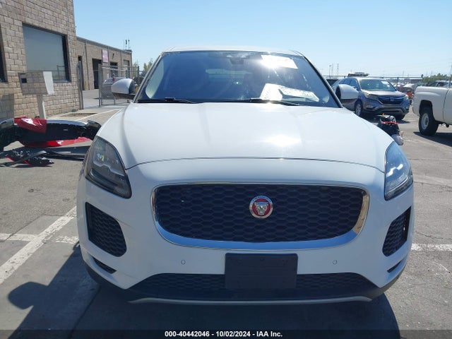 Jaguar E-Pace 2018 SADFJ2FX0J1Z31315 Image 13